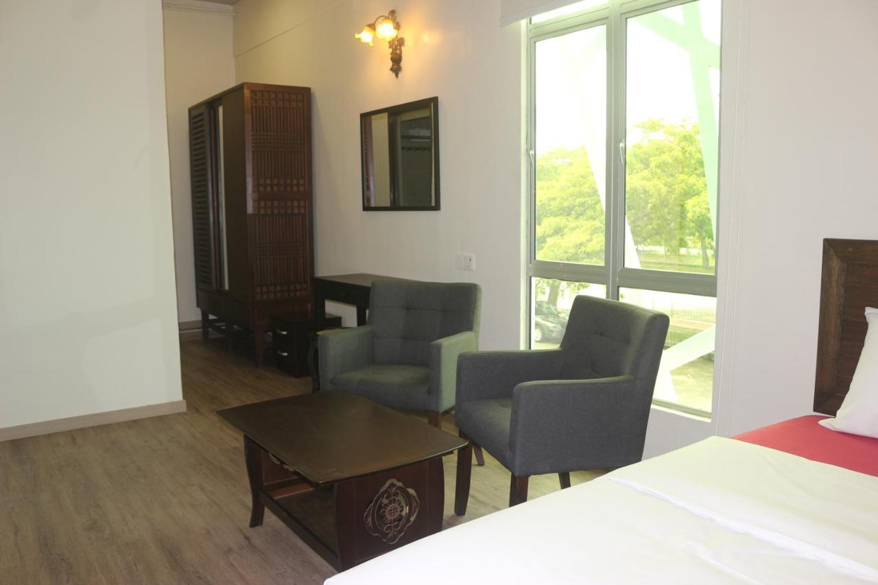 Blue Eyes Hotel Kepala Batas  Dış mekan fotoğraf