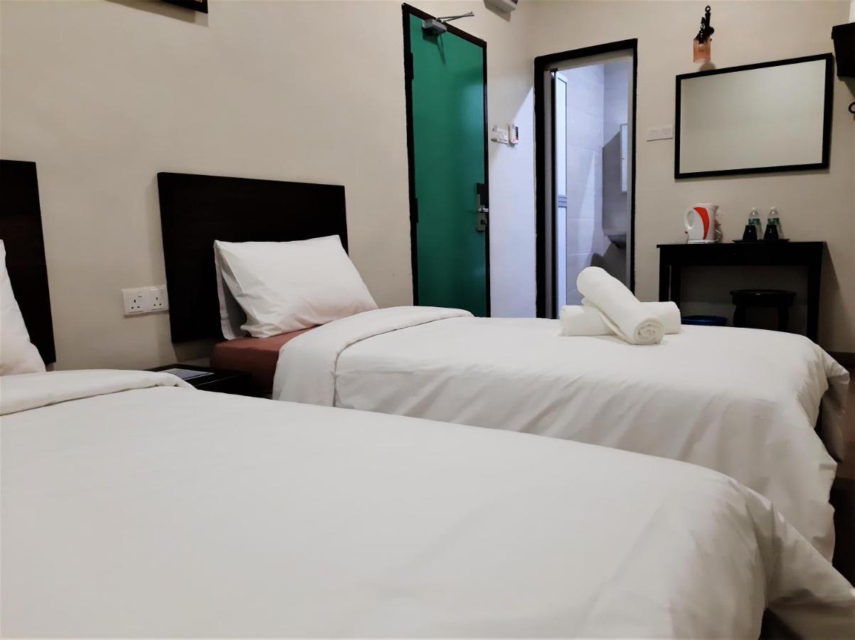 Blue Eyes Hotel Kepala Batas  Dış mekan fotoğraf